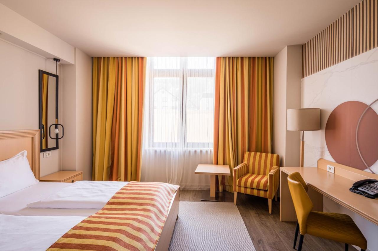 Hotel Rogge ريشيتسا المظهر الخارجي الصورة
