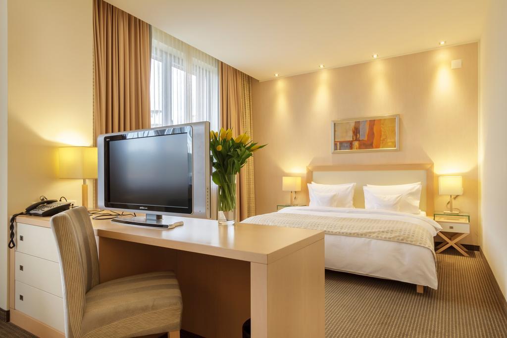 Hotel Rogge ريشيتسا المظهر الخارجي الصورة