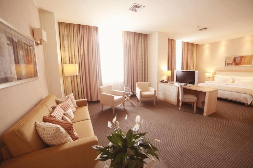 Hotel Rogge ريشيتسا المظهر الخارجي الصورة